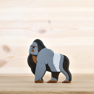 Handcrafted Wooden Gorilla Toy - Durable Animal Figure for Imaginative Play and Education Safari Animals