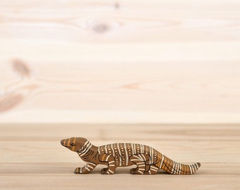 Handmade Wooden Goanna Toy - Eco-Friendly Australian Lizard Figurine for Kids, Nature Lovers & Collectors  - Australian animals playset