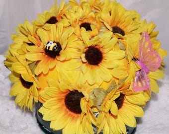 Sunflower Cupcake Gift Set: Robe, Jewelry, Candles
