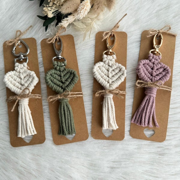 Macrame, heart, keychain, birthday gift, wedding favors, Mother's Day gift