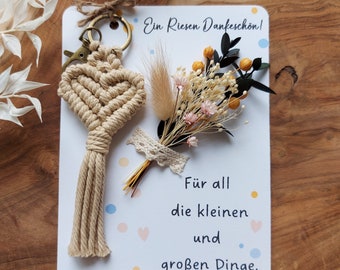 Karte Dankeschön Weiß, Schlüsselanhänger, Makramee, Geschenkidee, Grußkarte mit Trockenblumen, Ein Riesen Dankeschön