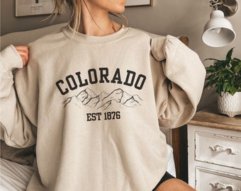 Colorado Sweatshirt, Vintage Colorado Crewneck, Unisex Colorado Sweater, Colorado Graphic Sweatshirt, Vintage Colorado Ski Sweatshirt
