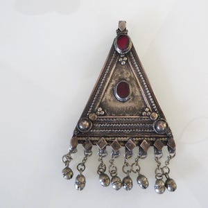 Handmade Silver Yemeni Bedouin pendant, tribal ethnic jewelry