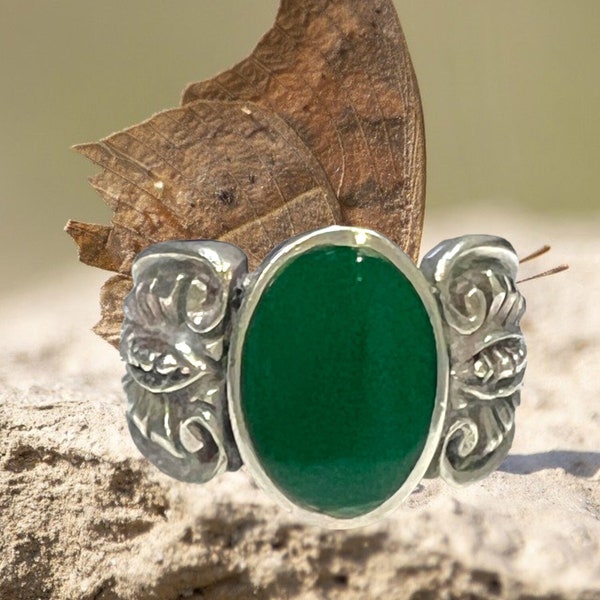 Emerald 925 Silver Ring, Indian Style, Sterling Silver Rings, Handcrafted Silver, Ethnic Emerald Oval Style Ring, Wide Band Ring