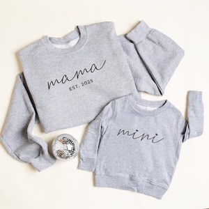 Conjunto de sudadera a juego bordada Mama Mini