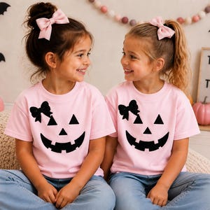 Girls Halloween Shirt, Pink Pumpkin Shirt, Cute pumpkin Tee, Toddler Halloween Shirt, Coquette Pumpkin Shirt, Fall Tee