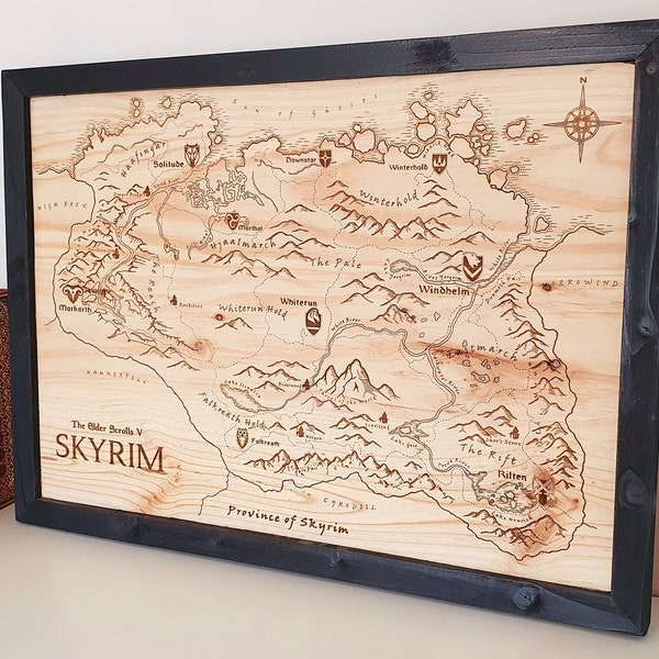 Carte en bois gravé The Elder Scrolls V Skyrim à personnaliser