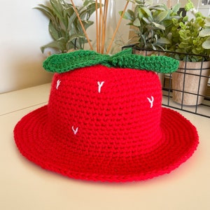 Crochet Strawberry Bucket Hat - PDF Pattern