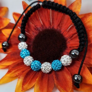 Paracord Blue and White Beaded Bracelet