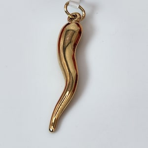 10K Gold Italian Horn Pendant