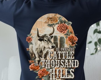 Sudadera con capucha cristiana con cremallera "Él es el dueño del ganado en las mil colinas", sudaderas con capucha basadas en la fe, sudadera con capucha de adoración, regalo cristiano para hija, regalos para mujeres