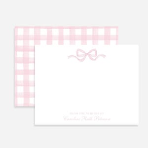 Carte de vœux pour chambre d'enfant, papeterie personnalisée pour chambre d'enfant, papeterie personnalisée vichy rose, remerciement pour baby shower, noeud rose