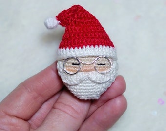 Santa crochet pattern, Crochet PATTERN Christmas brooch, amigurumi brooch pattern, PDF in English, Santa Claus crochet pattern
