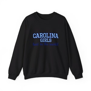 UNC Chapel Hill - Carolina Girls, best in the world - uniseks sweater met ronde hals en zware mix afbeelding 2