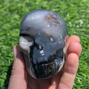 UV Reactive Volcanic Agate Crystal Skull.  3.5&quot; long, VERY UV reactive with Neon Green! V3