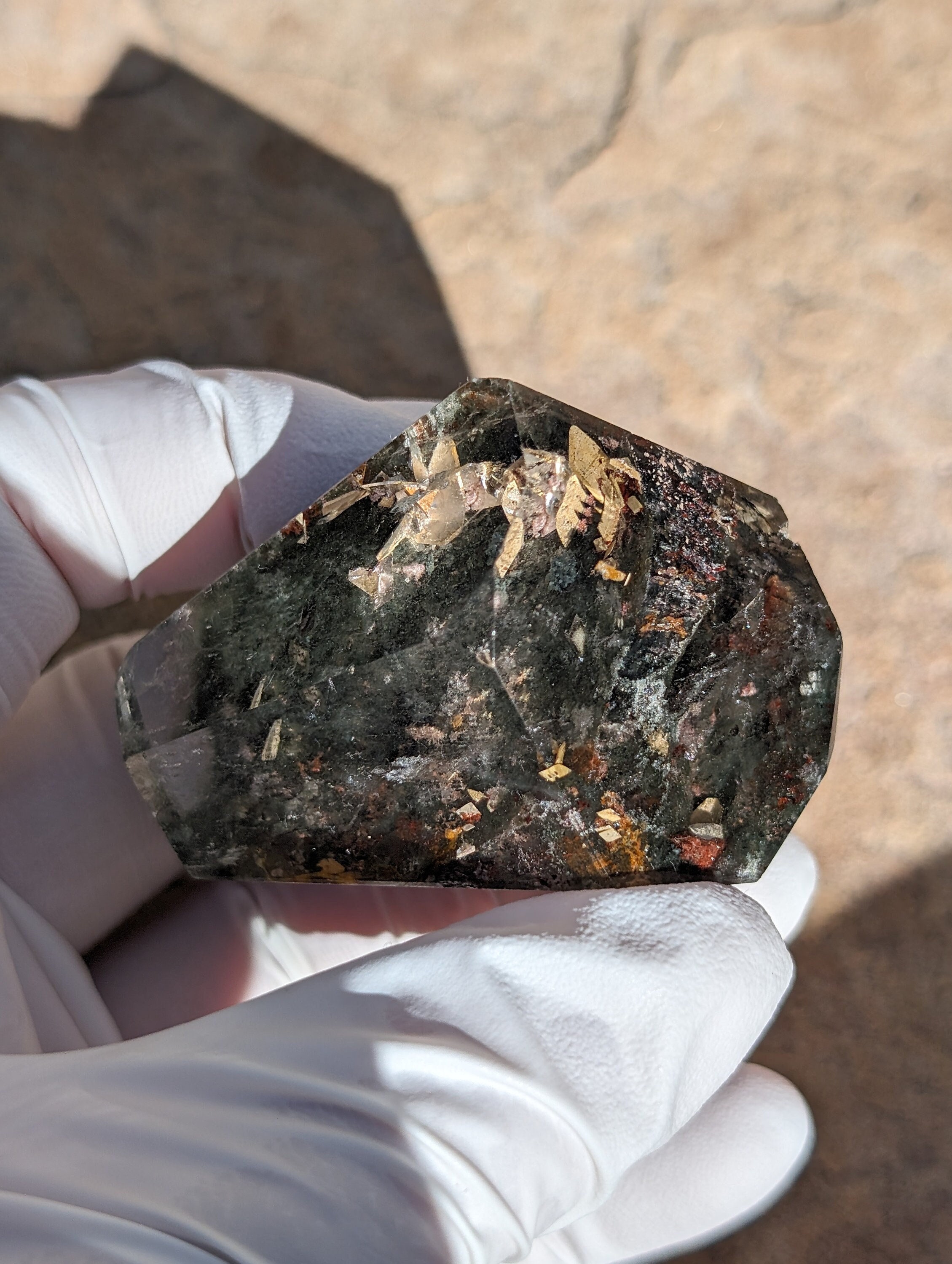 ガーデンクォーツフリーフォーム、高透明度、マルチカラー、イエロー