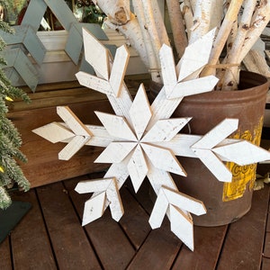 16pcs Large Christmas Wooden Snowflakes Hanging Ornaments DIY Craft  Snowflake Wooden Ornaments Cutouts Unfinished Wood Cutout Christmas  Decorations