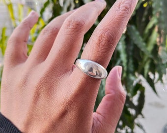 Thin Silver Dome Ring, Dome Ring Silver Ring, Domed Ring, Sterling Silver for Women Dome Ring Minimalist Ring Chunky Ring Mom Gift