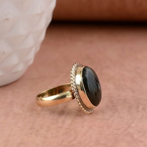 Large Labradorite Ring, Rings for Women, Boho Ring, Solid Gold Brass Ring, Labradorite Gemstone Ring, Gift For Her, Big Stone Ring