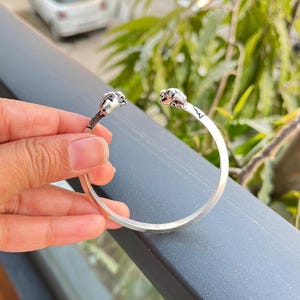 Handmade Silver Plated Lion Head Bracelet: Animal Jewelry