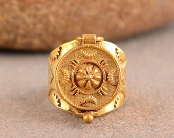Secret Poison Ring, Gold Plated Poison Ring, Unique Poison Ring, Secret Message Ring, Poison Ring, Boho ring, Gift Item, Handmade ring