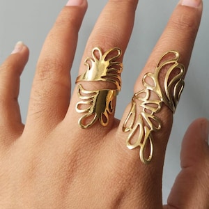 Anillo de dedo completo con filigrana de oro: joyería tribal bohemia de latón natural