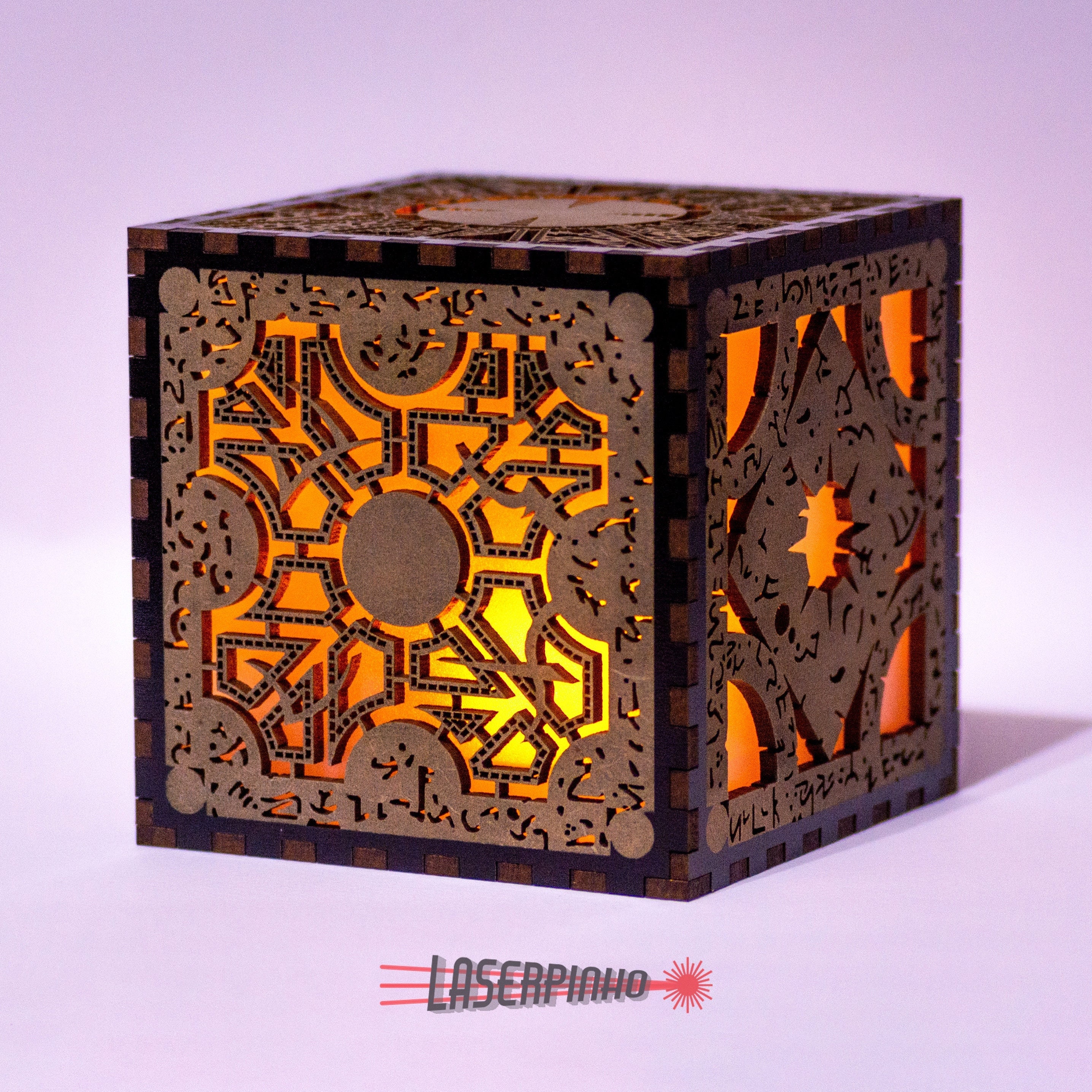 【♡ ﹋ Daylight ﹋ ♡ 】ギフトボックス HELLRAISER Illuminated Lament Configuration Puzzle Box Lamp