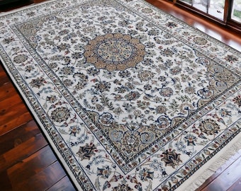 Hand-Knotted Wool & Silk Nain Rug: Traditional Persian style Design
