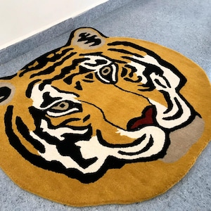 Handmade Wool Tiger Rug: Exotic Animal Decor
