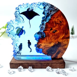Epoxy Resin Lamp: Undersea Gorge with Sea Turtle & Divers