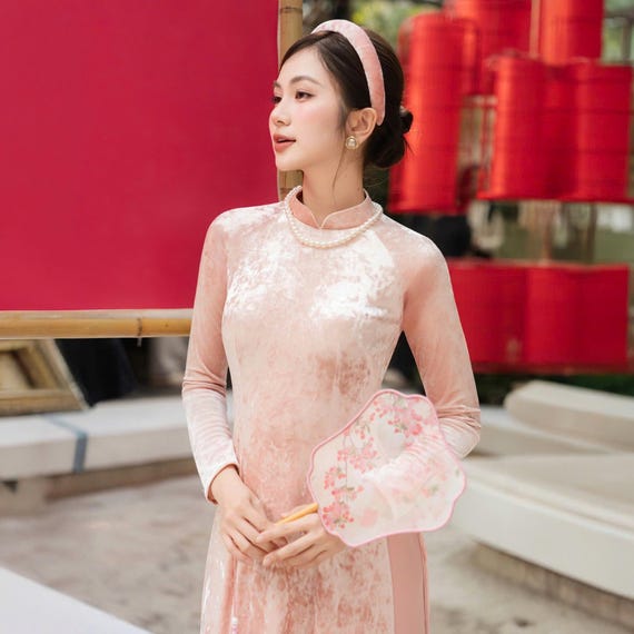 pale pink velvet dress Holiday Dresses: Pink Velvet Dress