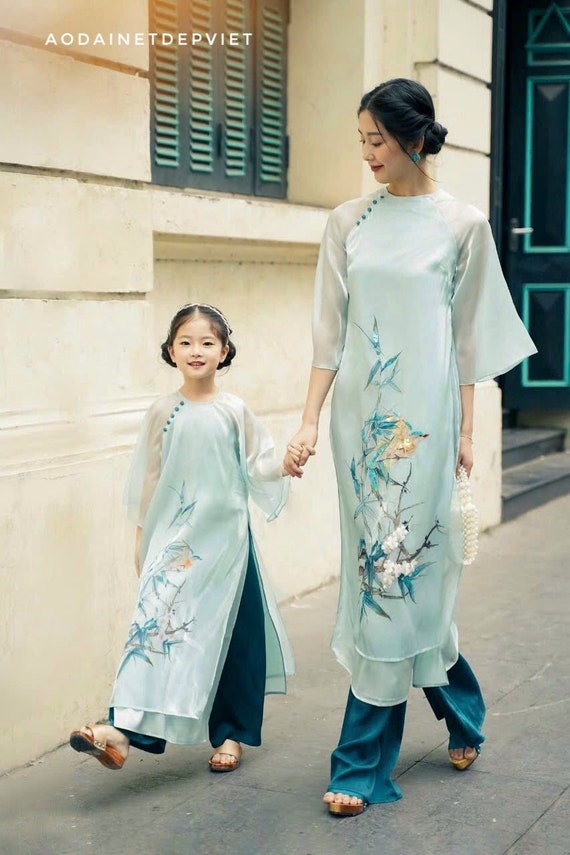 Ao dai kids deals