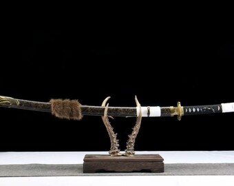 Handmade Wolf Blade Katana – 1065 Carbon Steel Samurai Sword with Wolf Tsuba Full Tang Display Sword