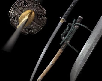 Handmade Damascus Steel Japanese Tachi Sword Unsharpened Samurai Katana Replica Traditional Collectible Display Sword