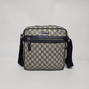 Bolsa mensageiro Gucci GG autêntica