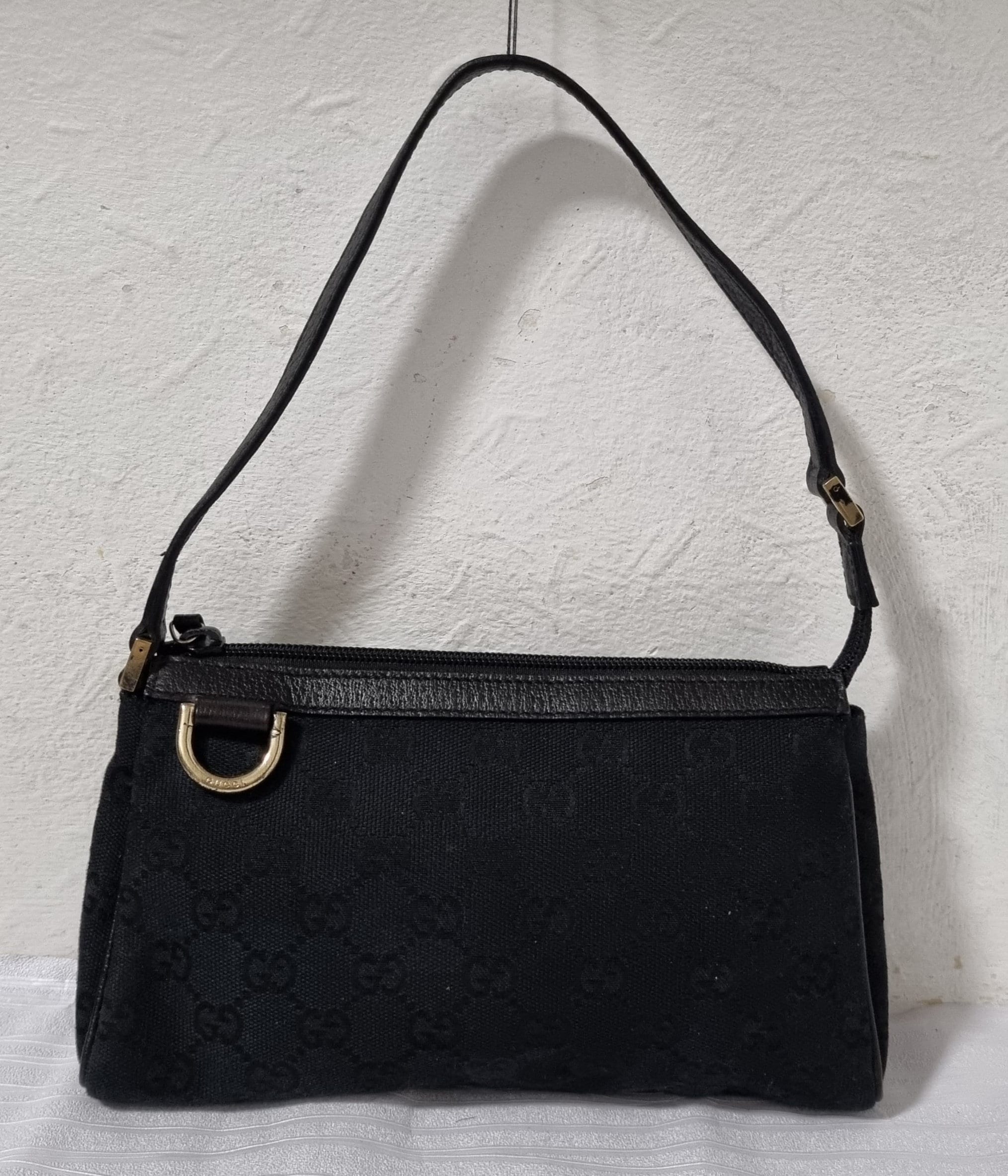 Authentic Gucci GG Pochette Bag