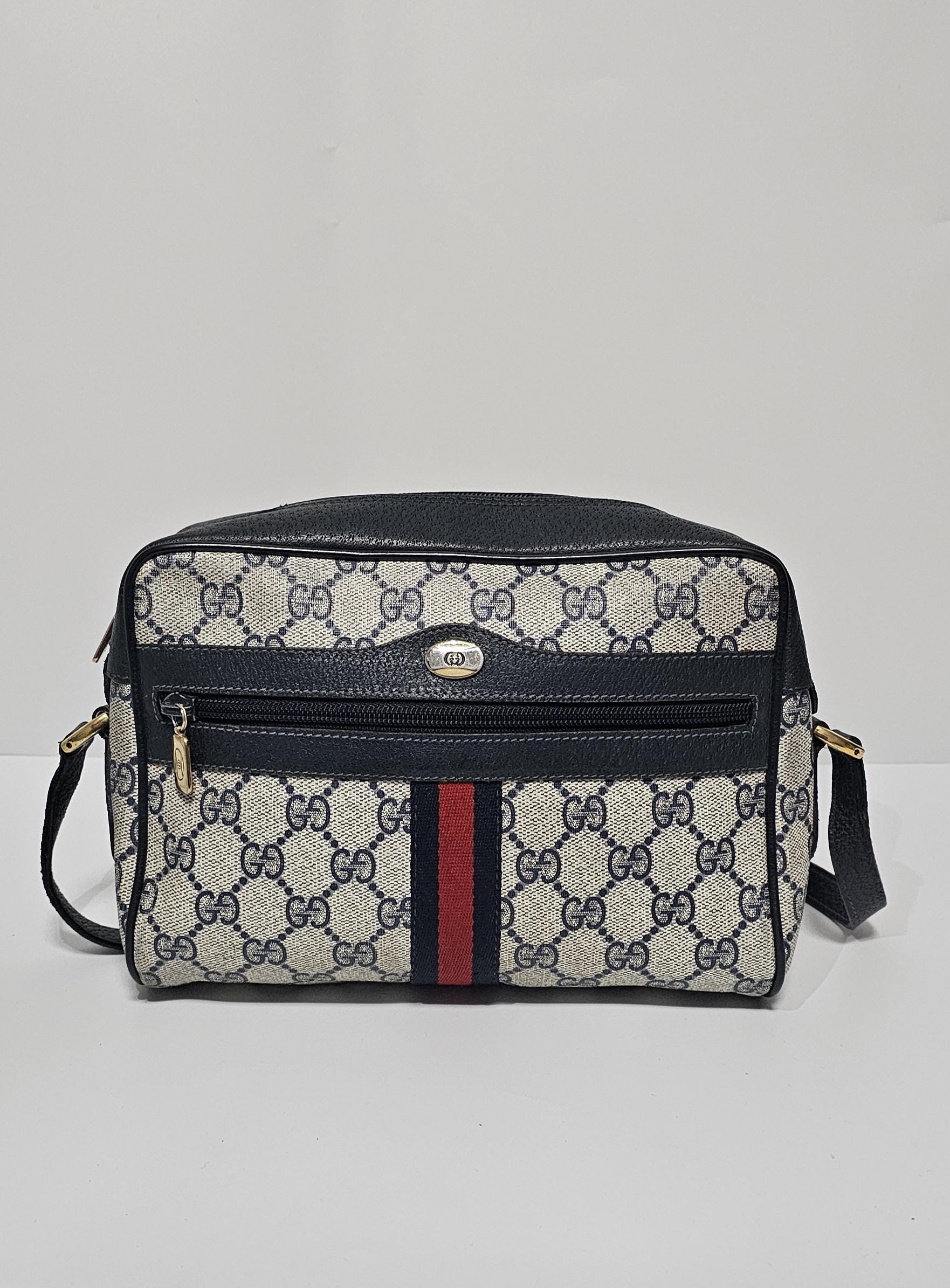 Vintage crossbody gucci bag - Etsy 日本