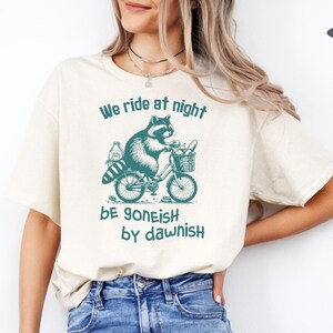 Rolig tvättbjörnsmeme-t-shirt: Retro 90-tals överdimensionerad Y2K-humor