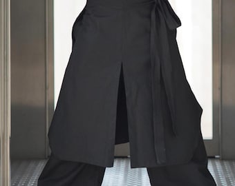 Falda Cruzada Avant Garde Negra Unisex Lino y Algodón Orgánico | Sobrefalda Asimétrica Estilo Japonés Minimalista Dark