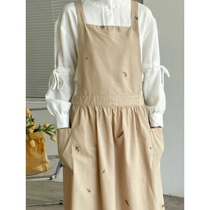 Cottagecore Apron Dress with Pockets, Beige Apron, Rustic Floral Pinafore Apron
