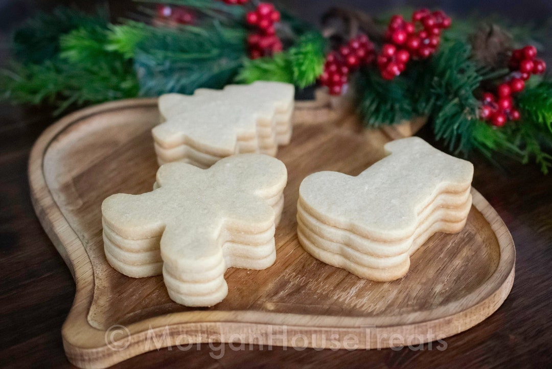 Undecorated Christmas Sugar Cookies, 1 Dozen, 3inch, Almond Flavor