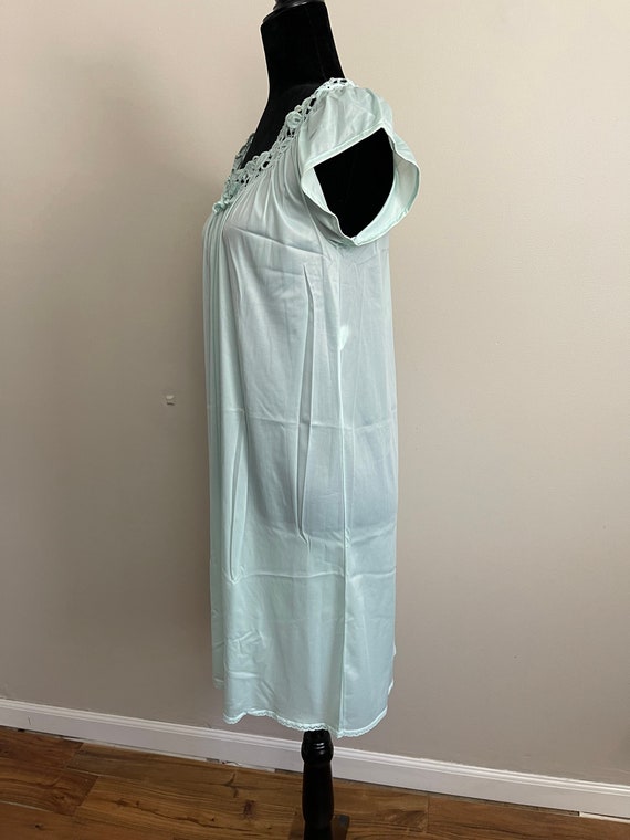 Vintage 70s Vanity Fair NightGown Robe Set Aqua L… - image 6