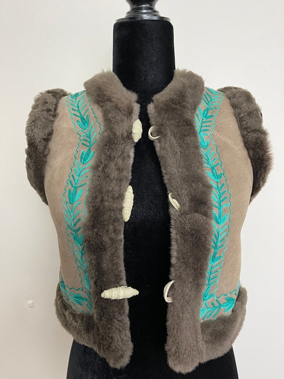 Vintage Shearling Vest Embroidered Afghan Waistcoa