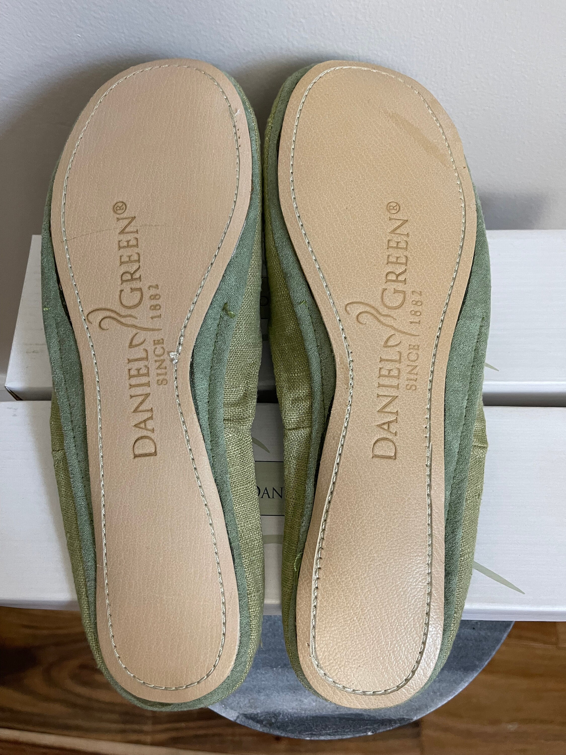 Vintage 90s DANIEL GREEN Slippers Sage Linen NEW in Box Size 9 Etsy