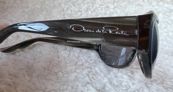 Vintage Y2K Oscar De La Renta Black Sunglasses - image 2