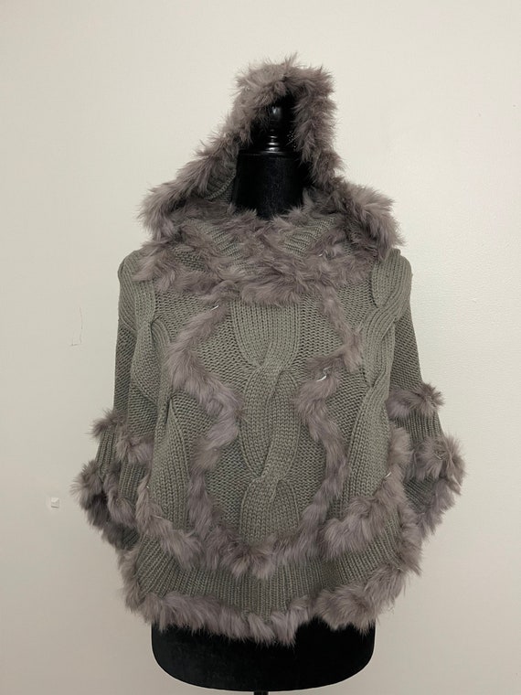 Vintage Cable Knit Rabbit Fur Hooded Poncho Cape |