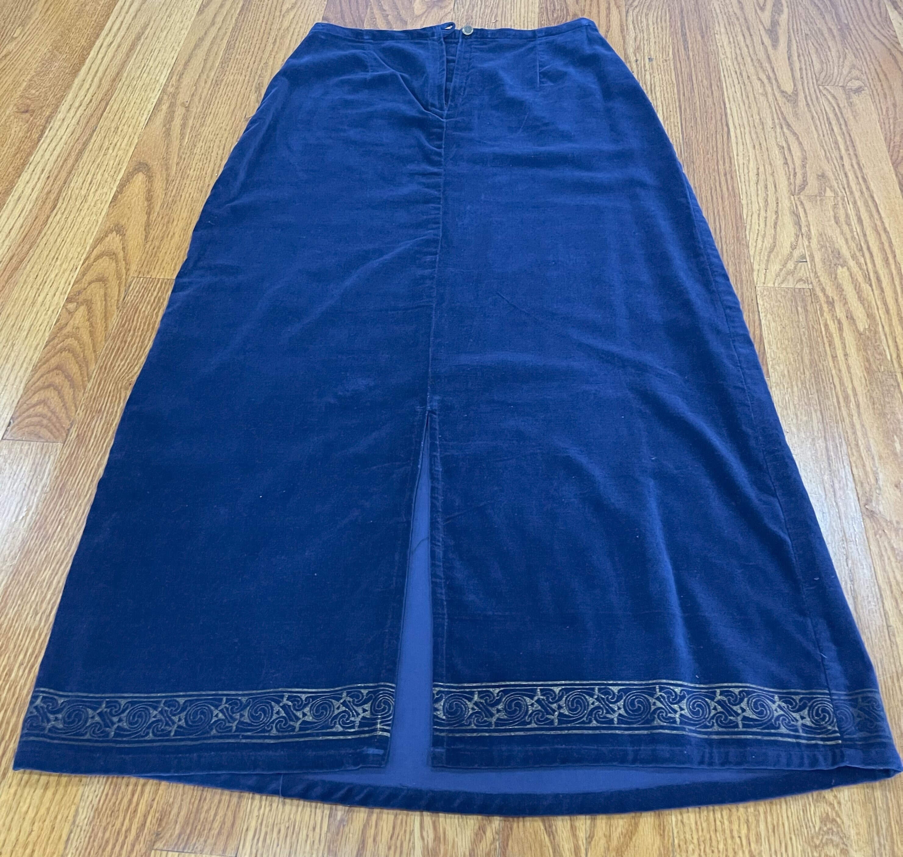 Vintage 90s Blue Velvet Maxi Skirt with Spiral Design Hem