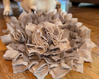 Snuffle Mat for Dogs | Dog Enrichment Toy | Nosework Puzzle | Slow Feeder | Mental Stimulation Toy brain / mental stimulation.