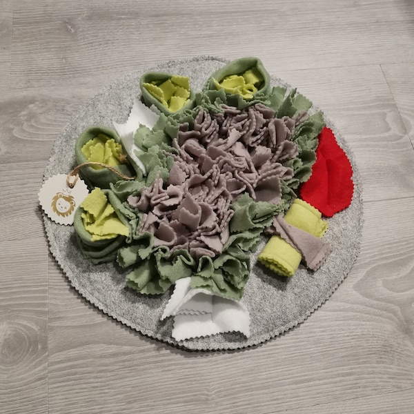 Schnüffelpizza Gemüse, Schnüffelmatte, Schnüffelball, Schnüffelteppich, Schnüffelpizza für Hunde, Welpen und Katzen, 35 cm Durchmesser