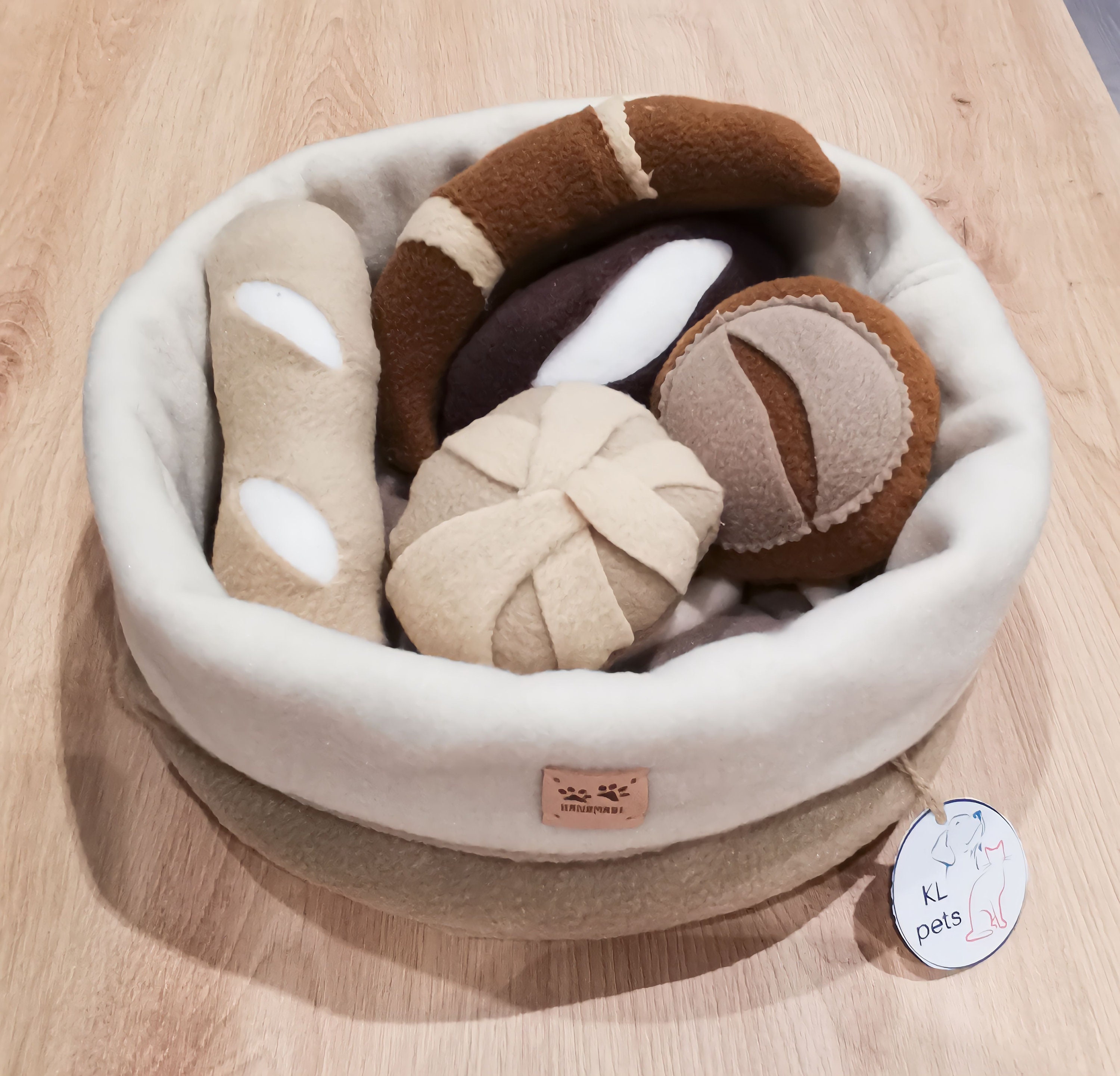 Interactive Sniffing Set for Dogs , Cats: Basket, Mat & Toy